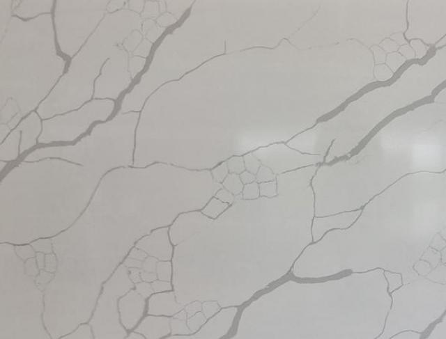 Quartzo Calacatta Silver Grey